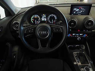 Halvkombi Audi A3 10 av 14