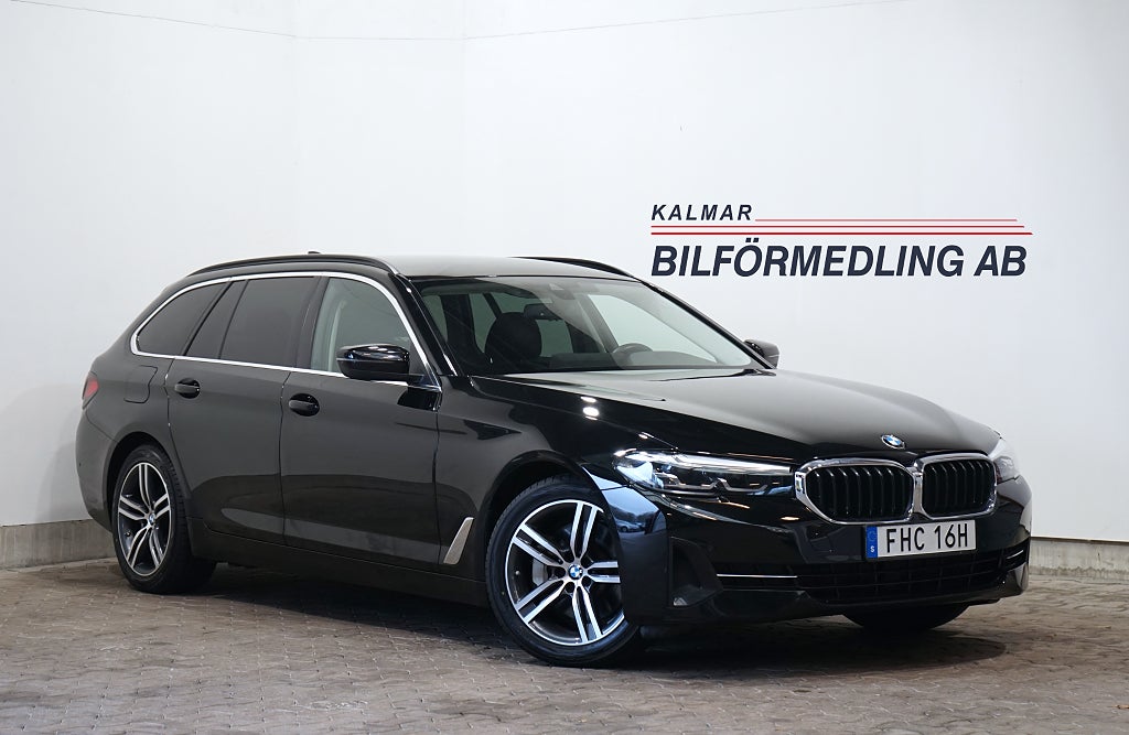 BMW 530e Touring B-kamera Läder Dragkrok Carplay 292hk