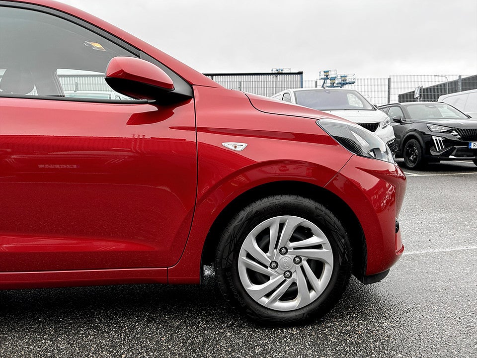 Bild på Hyundai i10 Essential 1.0 blue 67hk Aut CARPLAY RATTVÄRME