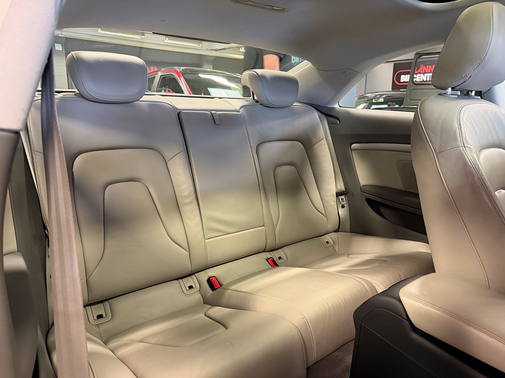 Audi A5 2011 - miniatyr 25
