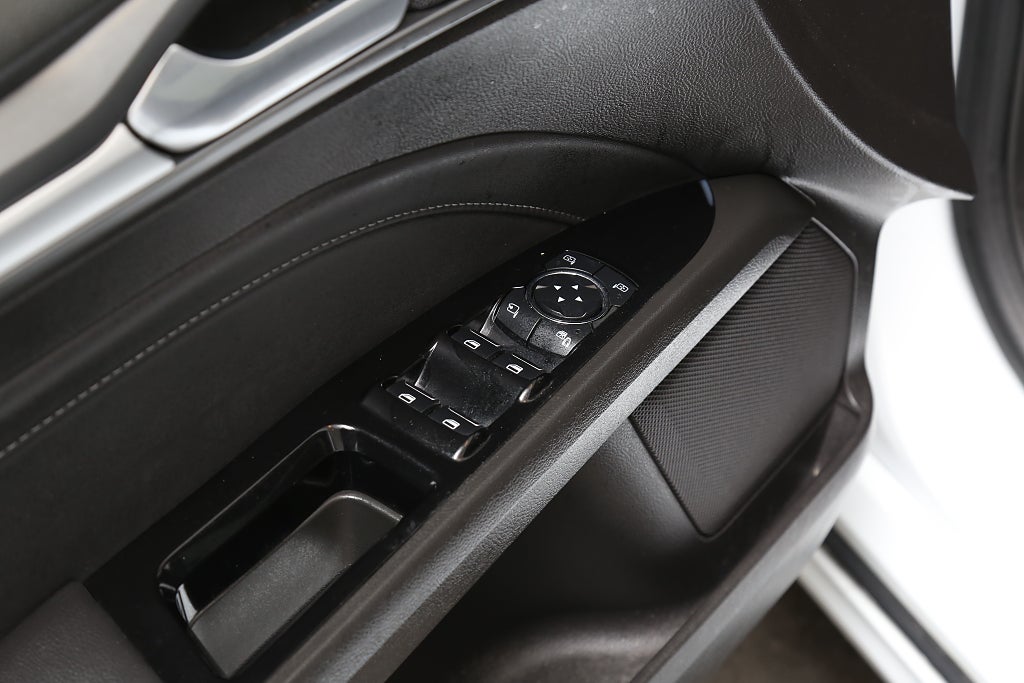 Ford Mondeo 2,0 TDCi 180hk Business Aut Kombi Panorama Värmare Drag 2018