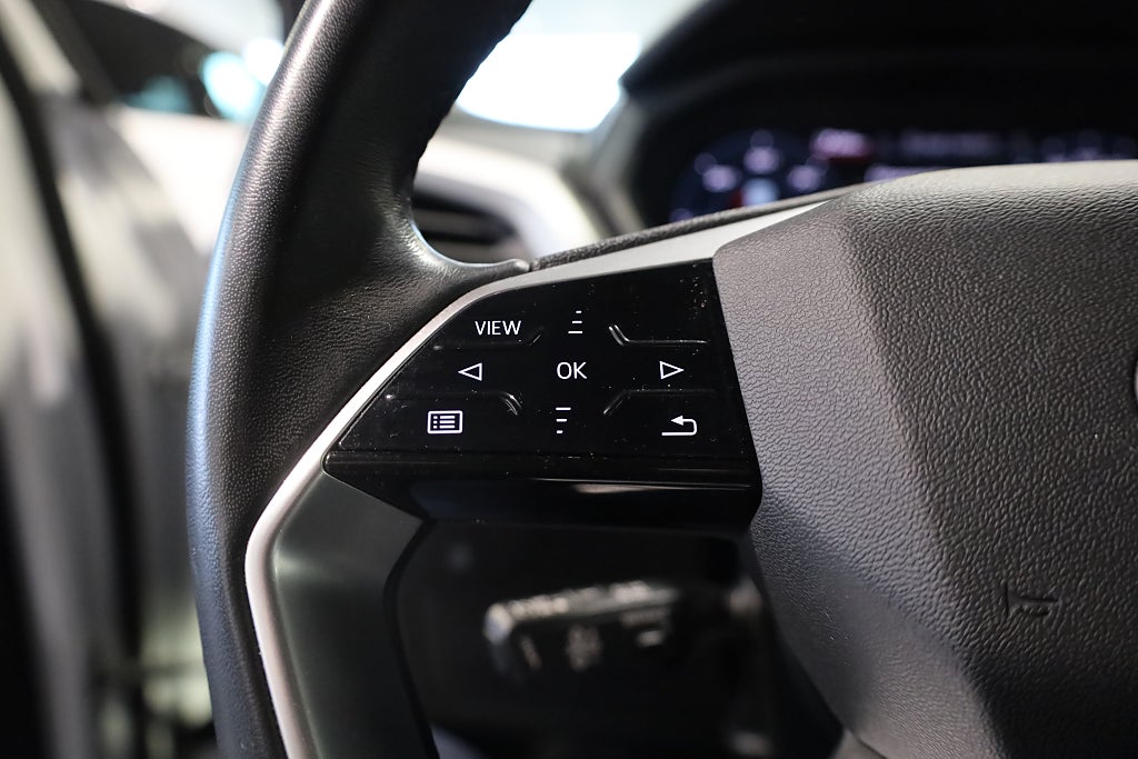Audi Q4 E-Tron e-tron Proline CarPlay Värmare PDC Leasbar 2023