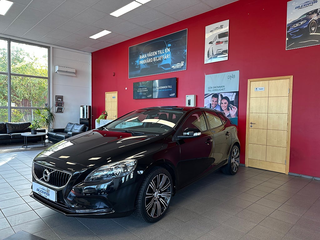 Volvo V40 T3 Business PDC Nybes 12 mån GARANTI 152hk 842kr/MÅN*