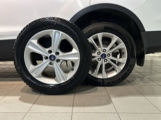 Ford Kuga 2.0 TDCi AWD Powershift Titanium Pvärm Drag Kamera SoV – bild 20