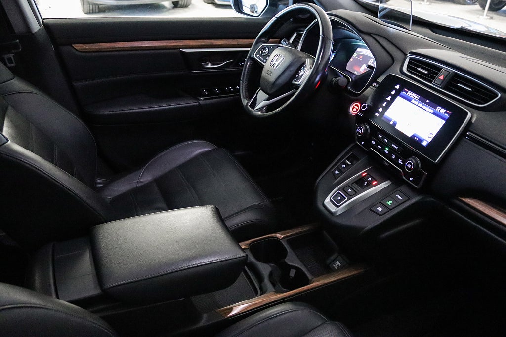 Honda CR-V Hybrid AWD E-CVT Executive Panorama HuD Läder Drag