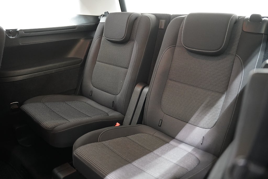 Volkswagen Sharan 2.0 TDI 4Motion150hk Base 7-sits Pano D-värm Drag B-kam