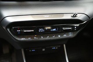 Halvkombi Hyundai i20 19 av 25