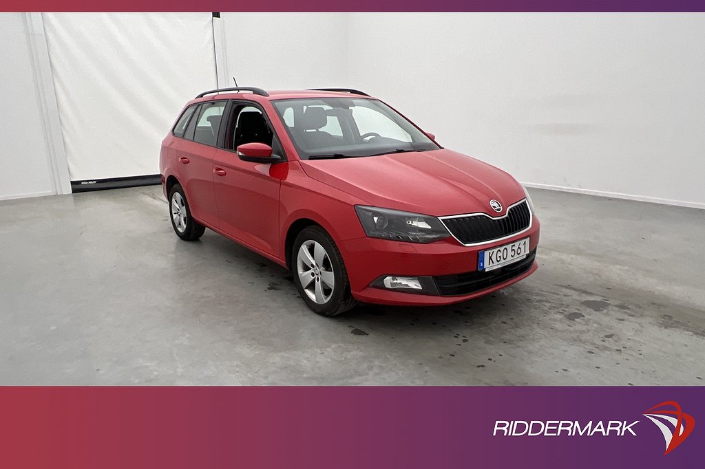 Skoda Fabia Kombi 1.0 TSI 95hk Style CarPlay P-Sensorer Drag