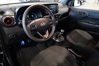 Halvkombi Hyundai i10 9 av 21