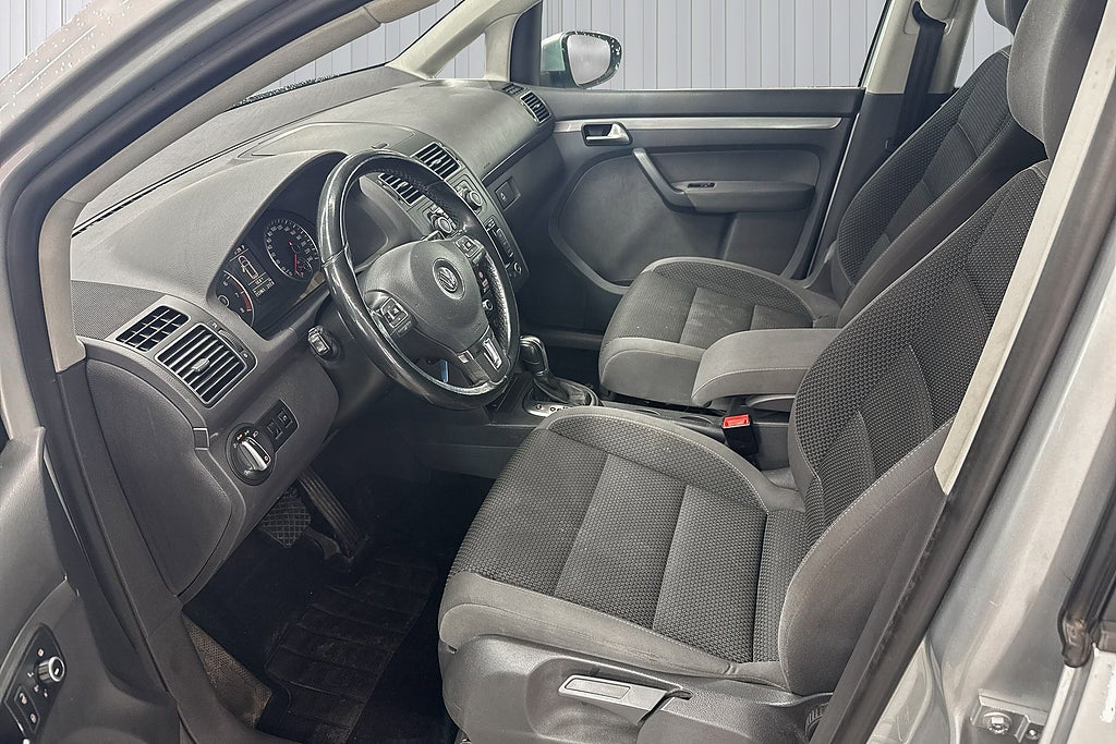 Volkswagen Touran 2011