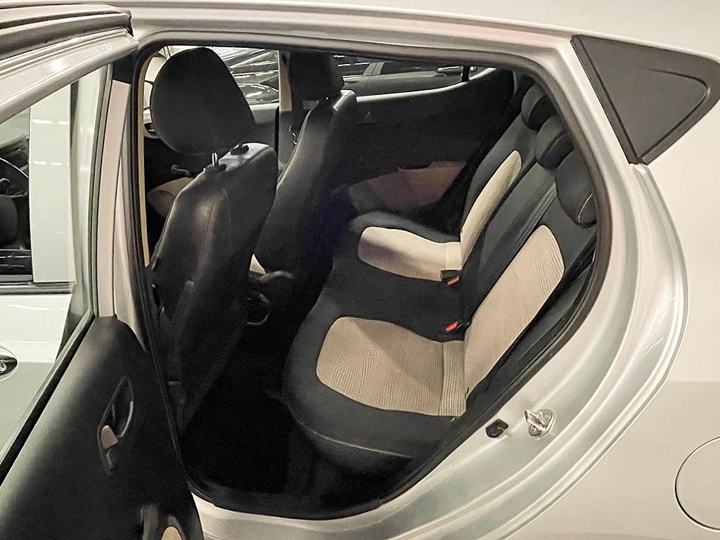 Hyundai i10 1,0 67Hk