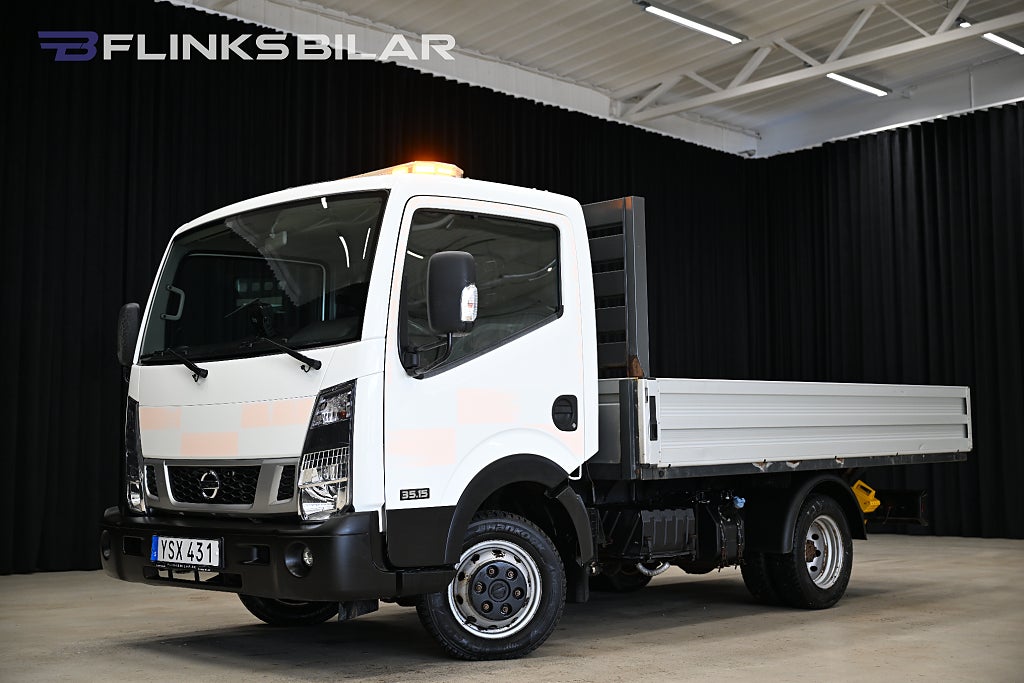 Nissan Nt400 3.0 150HK Flak|Drag|3.5ton-dragvikt|Lågmil|Leasbar