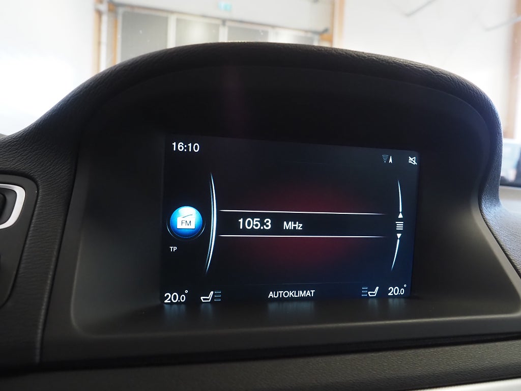 Volvo V70 D4 Classic Momentum D-Värm PDC Adaptiv Farthållare 2016