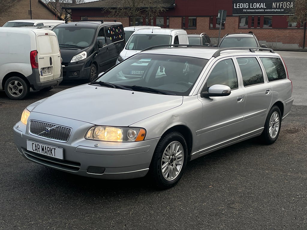Volvo V70 2.4 170HK Classic | Kinetic | Dragkrok