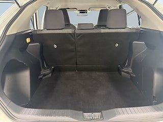 Toyota Yaris Cross Hybrid e-CVT Active S&V-Hjul/Backkamera/Rattvärme/BT – bild 12