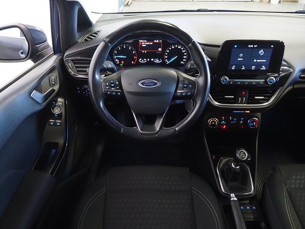 Ford Fiesta 1.0 EcoBoost 100hk Titanium Carplay Farthållare