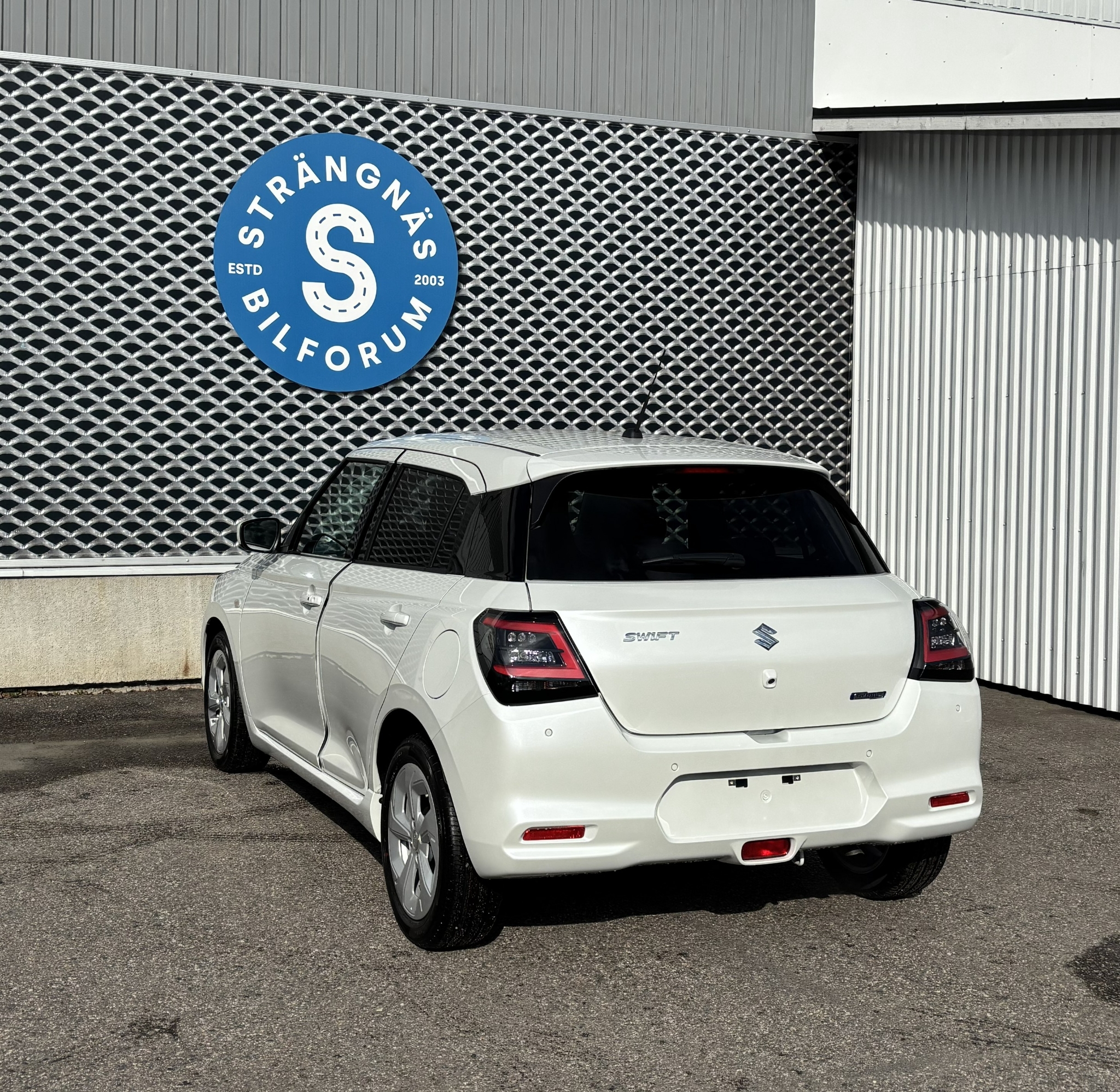 Suzuki Swift 1.2 Hybrid Select CVT 2026, photo 6/46