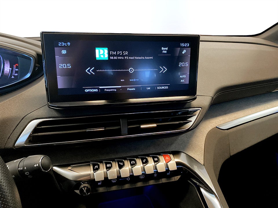 Bild på Peugeot 5008 GT 1.2 PT 130hk Aut 7-SITS B-KAMERA CARPLAY