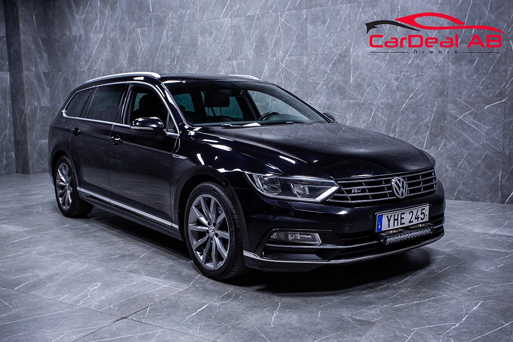 Volkswagen Passat 2.0 TDI 4M R-Line Värmare LED-ramp Skinn CarPlay Drag