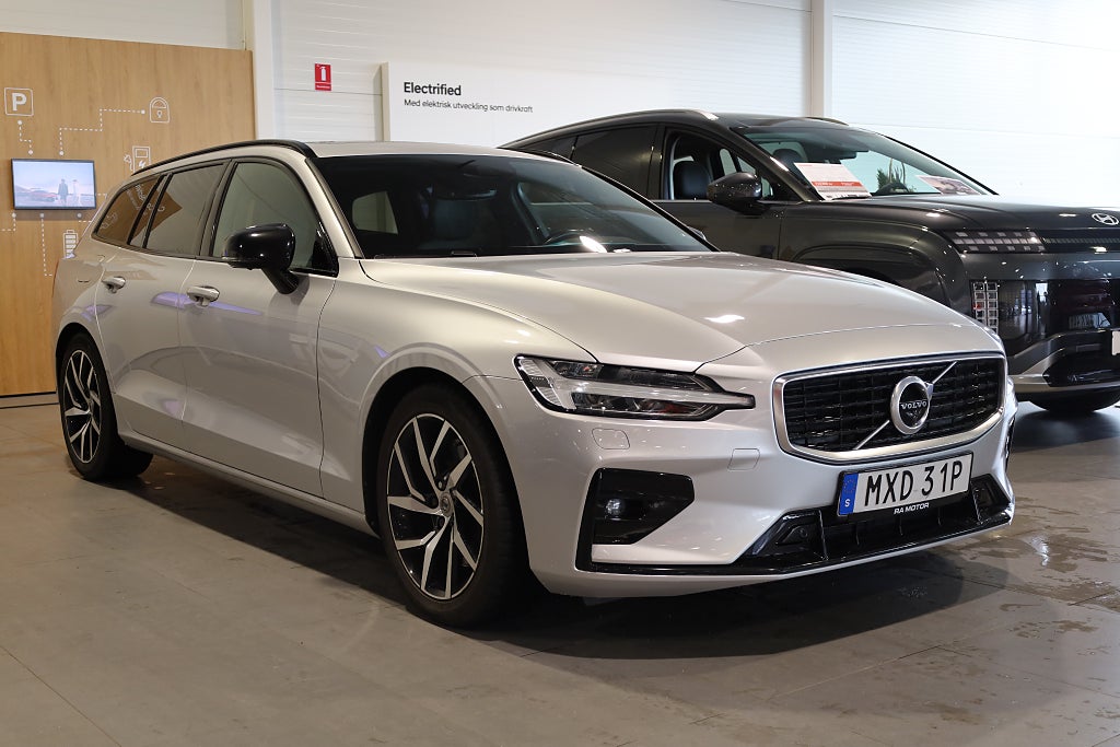 Volvo V60 T5 250hk R-Design Aut 360° Kamera I Head up I Panorama 2019