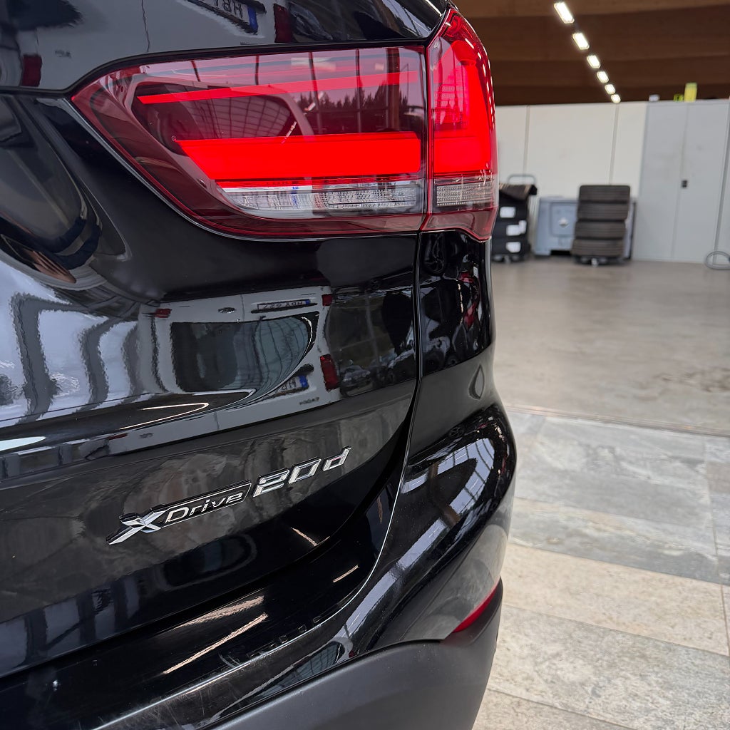 BMW X1 xDrive20d Sport line HUD Carplay Backkamera MOMS