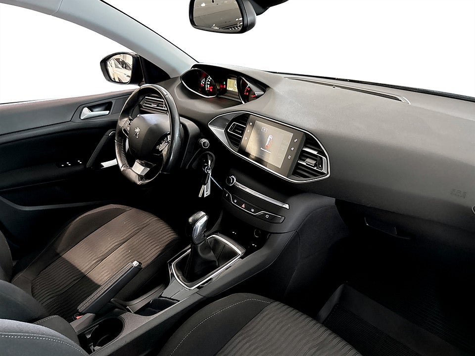 Bild på Peugeot 308 5D Active 1.6 HDi 92hk BACKSENSORER