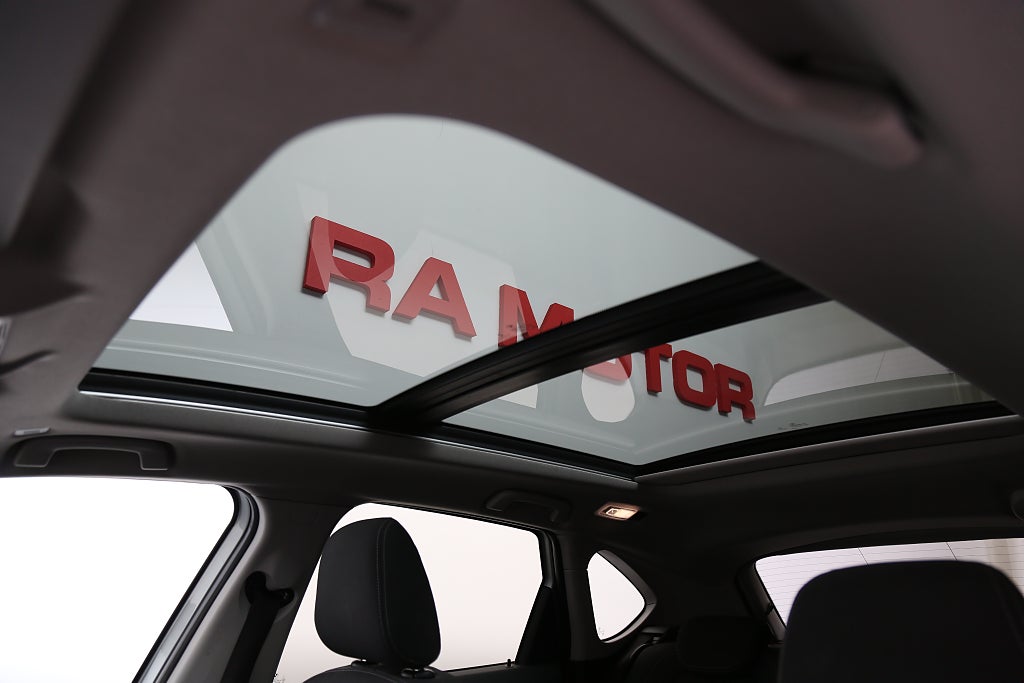 BMW 225xe Active Tourer Sport line 224hk Aut AWD HuD Navi Pano 2017