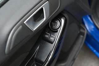 Halvkombi Ford Fiesta 9 av 18
