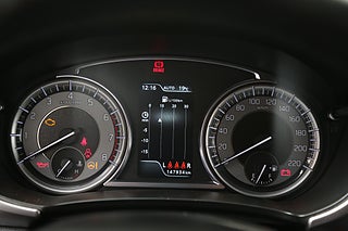 SUV Suzuki Vitara 17 av 26