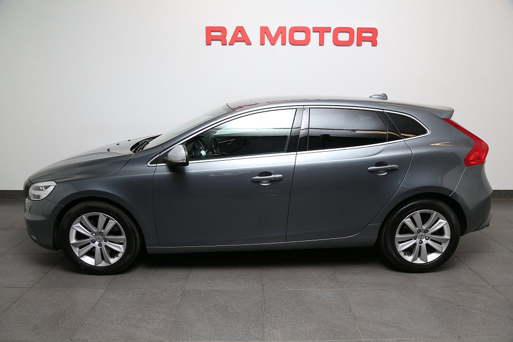 Volvo V40 D3 150hk R-Design Edition Aut Kamera Navi Teknikpaket