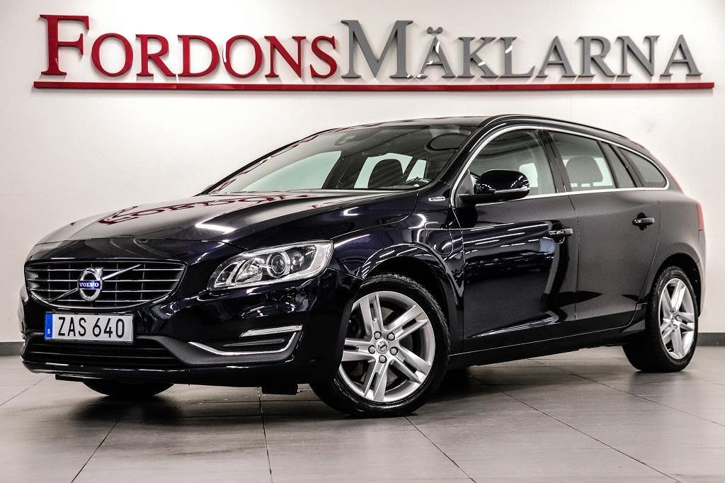 Volvo V60 D5 AWD PLUG-IN HYBRID 231HK CLASSIC MOMENTUM DRAG VÄRMARE