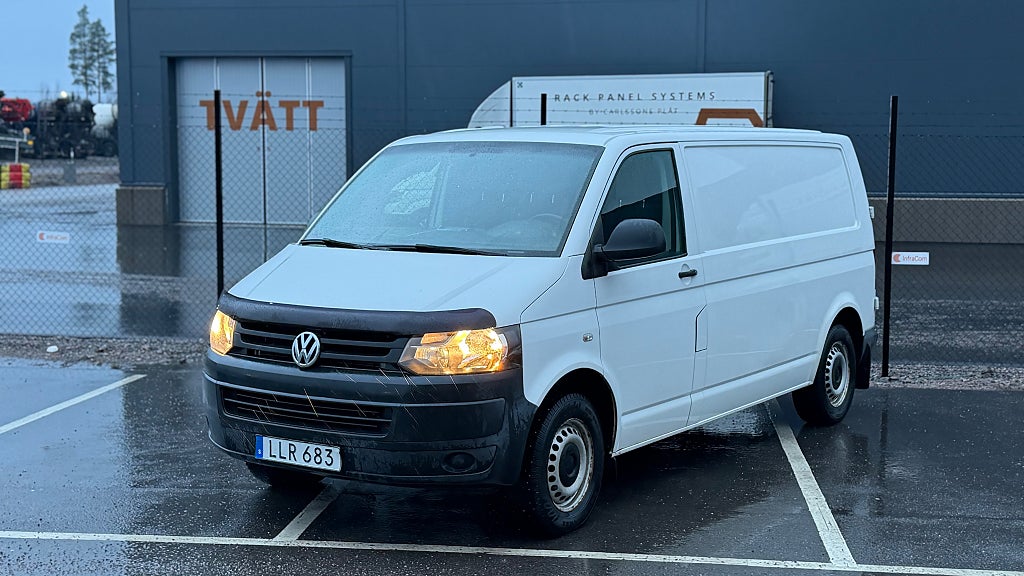 Volkswagen Transporter T30 2.0 TDI BMT / Långa modellen