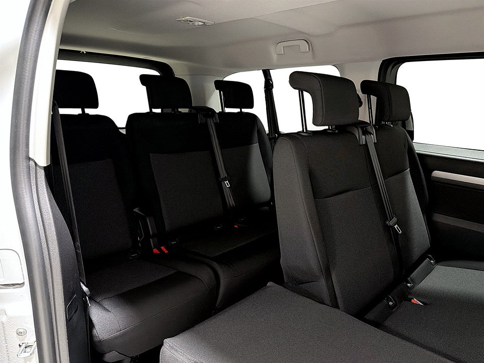 Bild på Citroën Jumpy Spacetourer PLUS BlueHDi 9-SITS Aut - HYRBIL