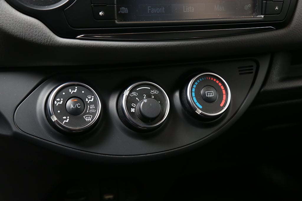 Toyota Yaris 1,33 Dual VVT-i Active Edition Feel 5-dörrar 2015