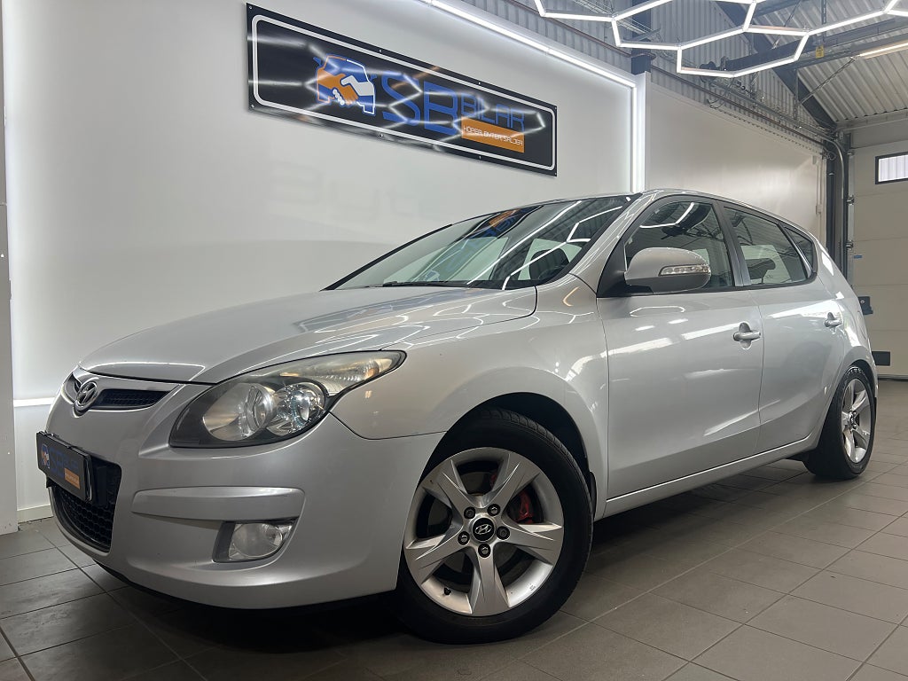 Hyundai i30 1.6 CRDi Manuell, 116hk Drag Värmare