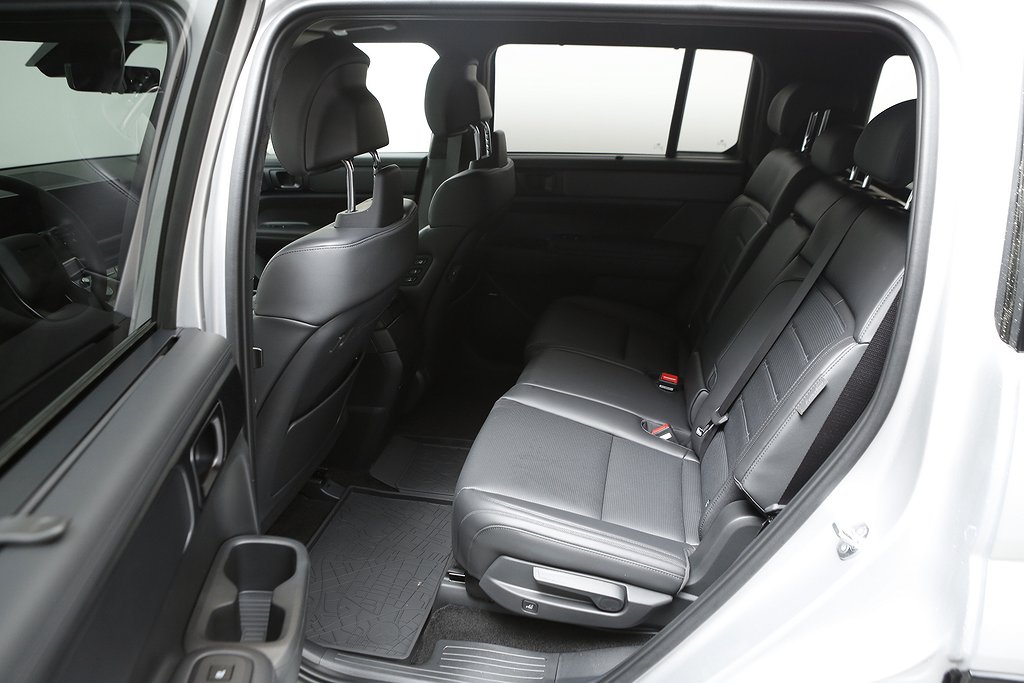 Hyundai Santa Fe 4WD Plug-in Calligraphy Line 2025