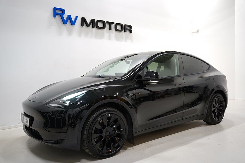 SUV Tesla Model Y 1 av 24