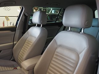 Kombi Volkswagen Passat 12 av 20