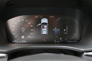 SUV Volvo XC60 20 av 31