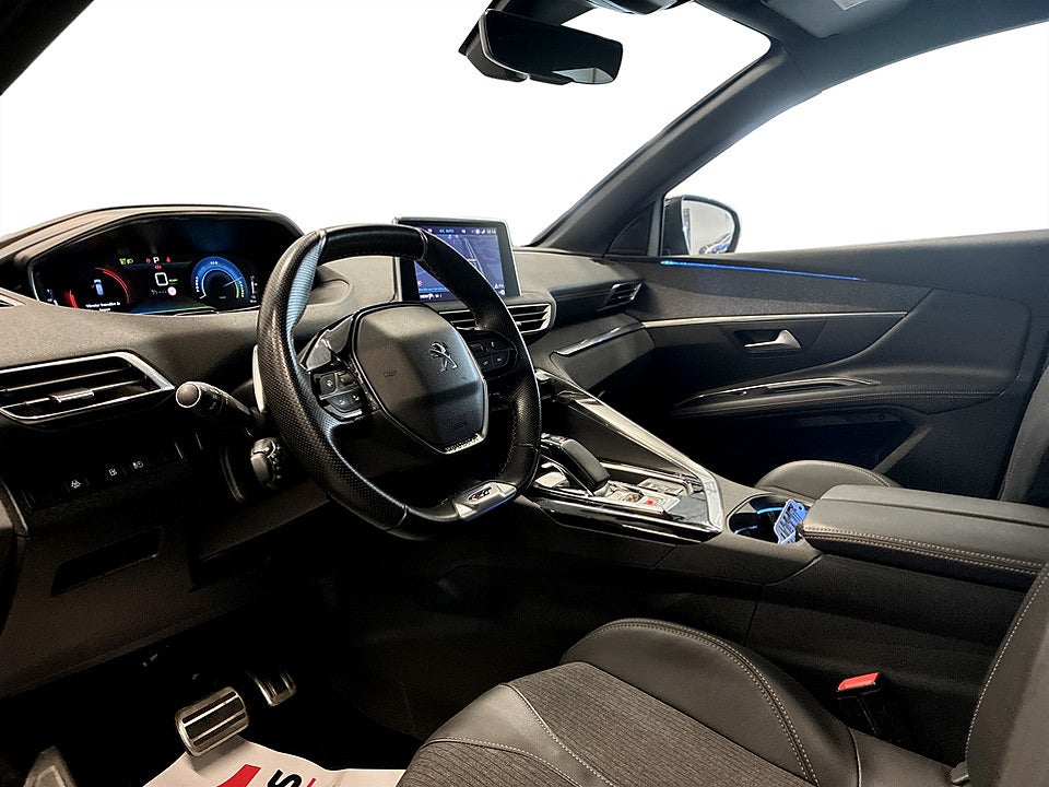 Bild på Peugeot 3008 GT-LINE Hybrid 225 AUT8 |RÄNTA 3,99%|