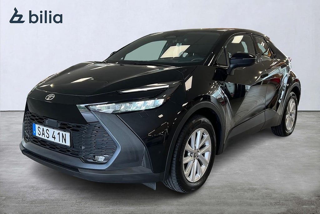 Toyota C-HR 2,0 Laddhybrid Active Värmare Moms