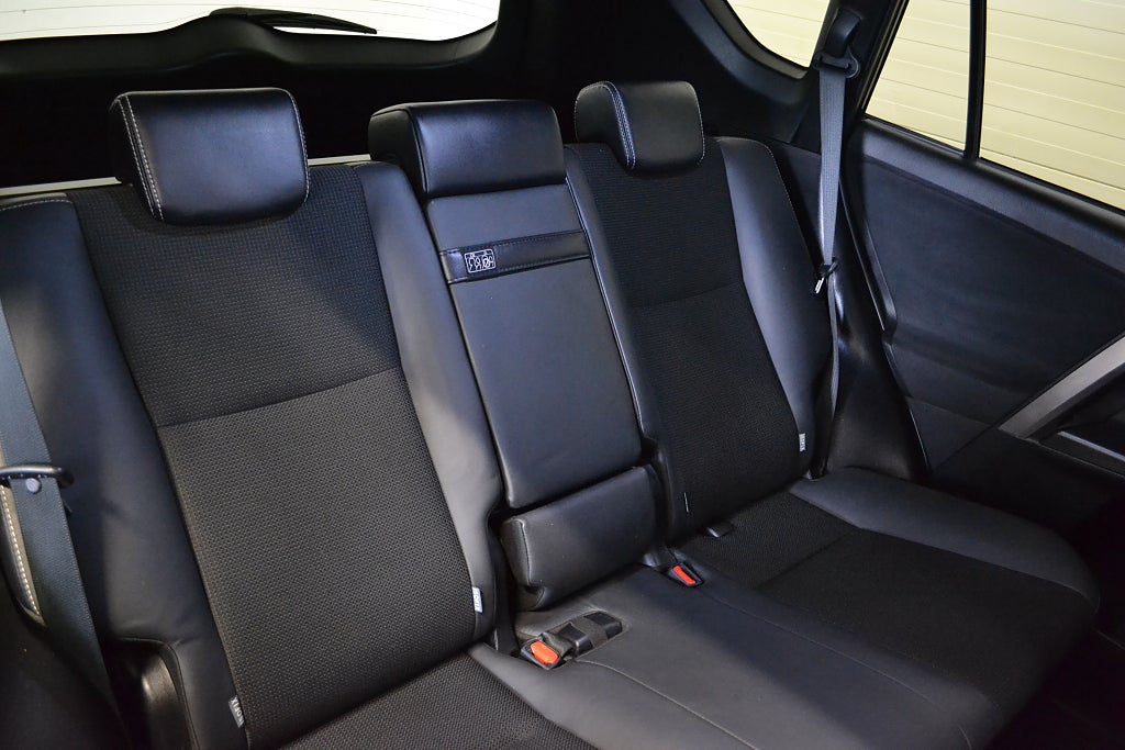 Toyota RAV4 Hybrid 2.5 Dual VVT-i AWD-i E-CVT X-Edition Drag M-Värm 2018