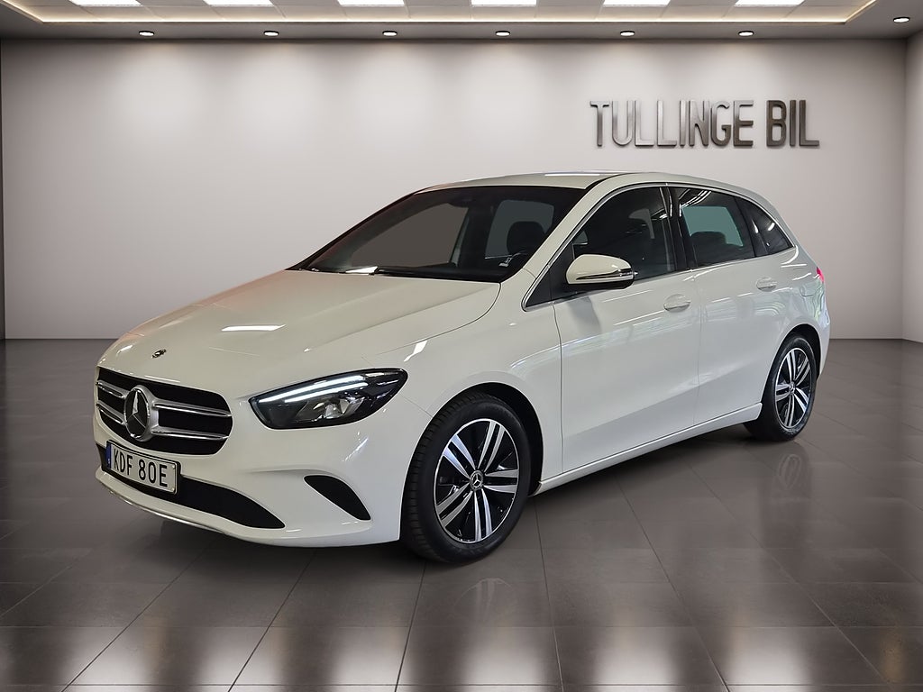 Mercedes-Benz B180 d d 116HK 1-Ägare LED Backkamera -23 MOMS/VAT