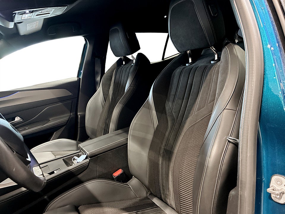 Bild på Peugeot 408 GT 1.2 PT 130hk Aut B-KAMERA NAVI