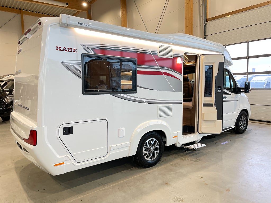 Kabe  Novum Compact 720 LXL / ALDE / Ugn / B-kort / Litium /   - Kabe