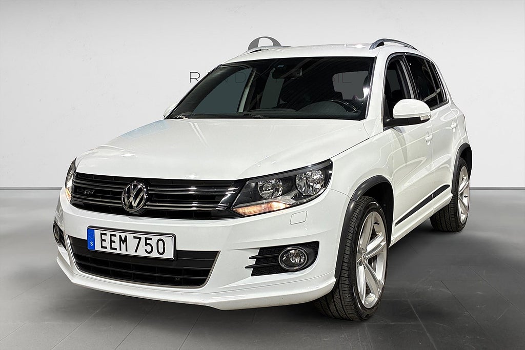Volkswagen Tiguan 1.4 TSI 160 HK R-LINE 4M DRAG B-VÄRM 13998MIL 1834KR/ÅR