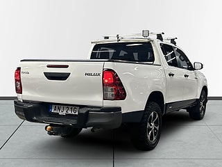 Toyota Hilux Dubbelhytt 2.4 AWD MOMS/Kamera/Drag/D&M-värmare/LEDramp