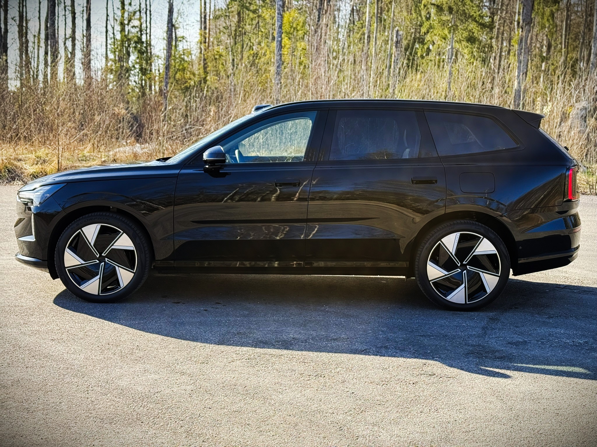 Volvo EX90 Twin Motor Ultra 7 sits 22" 2025, kuva 2/58