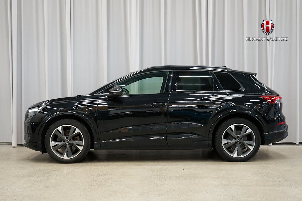 Audi Q4 E-Tron 40 Comfort Svart Optik Värmepump Rattvärme SONOS Carpla