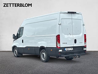 Transportbil - Skåp Iveco Daily 3 av 13